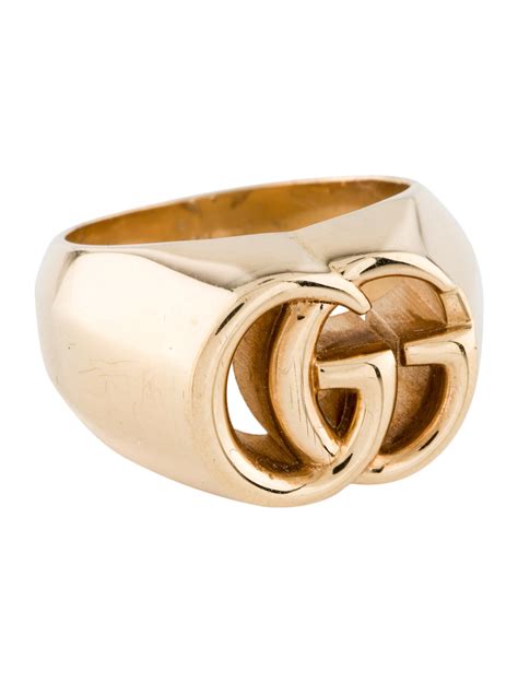 gucci gold ring set.